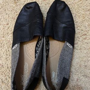 Men’s Toms